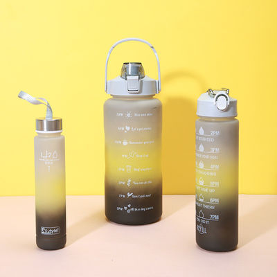 2000 ml 900 ml 300 ml 3 in 1 aangepaste plastic strofles met tijdmarker voor fitness en sport