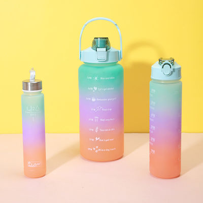 2000 ml 900 ml 300 ml 3 in 1 aangepaste plastic strofles met tijdmarker voor fitness en sport