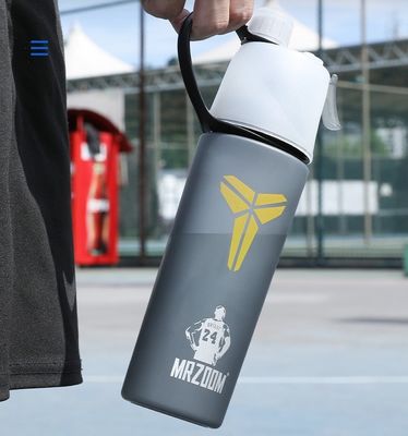 400/600 ml Buitensportwaterbeker van kunststof met waterstroommethode