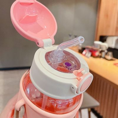 Draagbare 620 ml 3D-sticker plastic waterfles schattig beerfles voor kinderen en studenten
