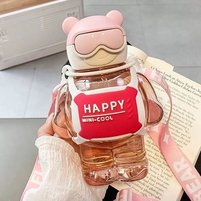Grote waterfles met touw en schattig beer ontwerp voor studenten