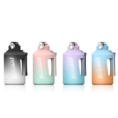 Duurzaam grote capaciteit 2300 ML 3800 ML sportwaterfles met scrub gradient ontwerp