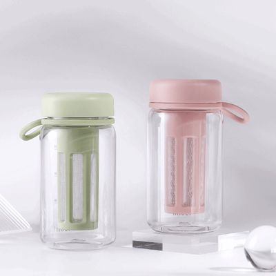 450 ml 600 ml draagbare heldere BPA-vrije Tritan plastic waterfles met weegschaal voor fitness