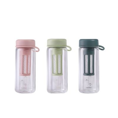 Outdoor Activity Gym Draagbare plastic waterfles met thee-infuser en capaciteitslijn