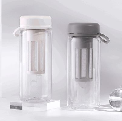 Outdoor Activity Gym Draagbare plastic waterfles met thee-infuser en capaciteitslijn