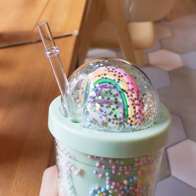 Direct drinken Dubbele wand koepel Acrylische melk theekop met sequins Kleur op maat