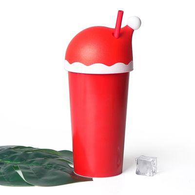 Custom logo 600ml herbruikbare plastic kerstbeker voor kinderen gepersonaliseerde kerstman hoed tumbler