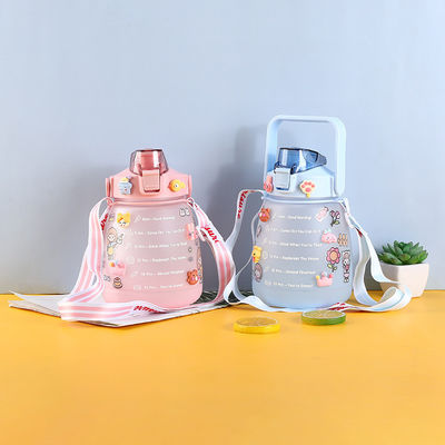 Klantgerichte service 45 oz waterfles voor kinderen met sticker en grote capaciteit