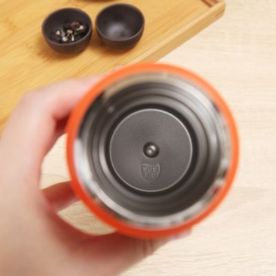 Vacuümgeïsoleerde waterfles van roestvrij staal met theefilter Uitstekende isolatie