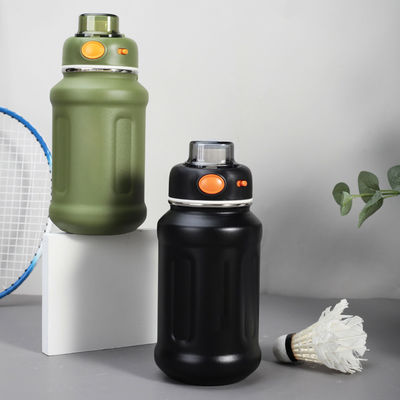 620 ml / 950 ml capaciteit Matte Man Bike Geïsoleerde waterfles met gebogen roestvrijstalen deksel