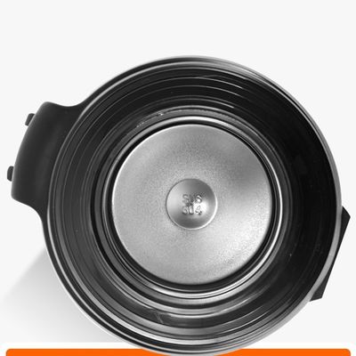 Reisthermos van roestvrij staal met een capaciteit van 3200 ml en een lange termiese isolatie