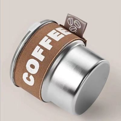 Hoog uitziende 304 roestvrij staal koffiekop met deksel draagbaar en compact
