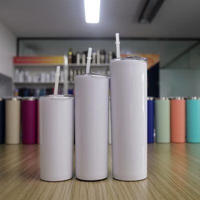 20oz 30oz rechte dunne sublimatie tumbler met schroef op het deksel en stro mok voor kamperen